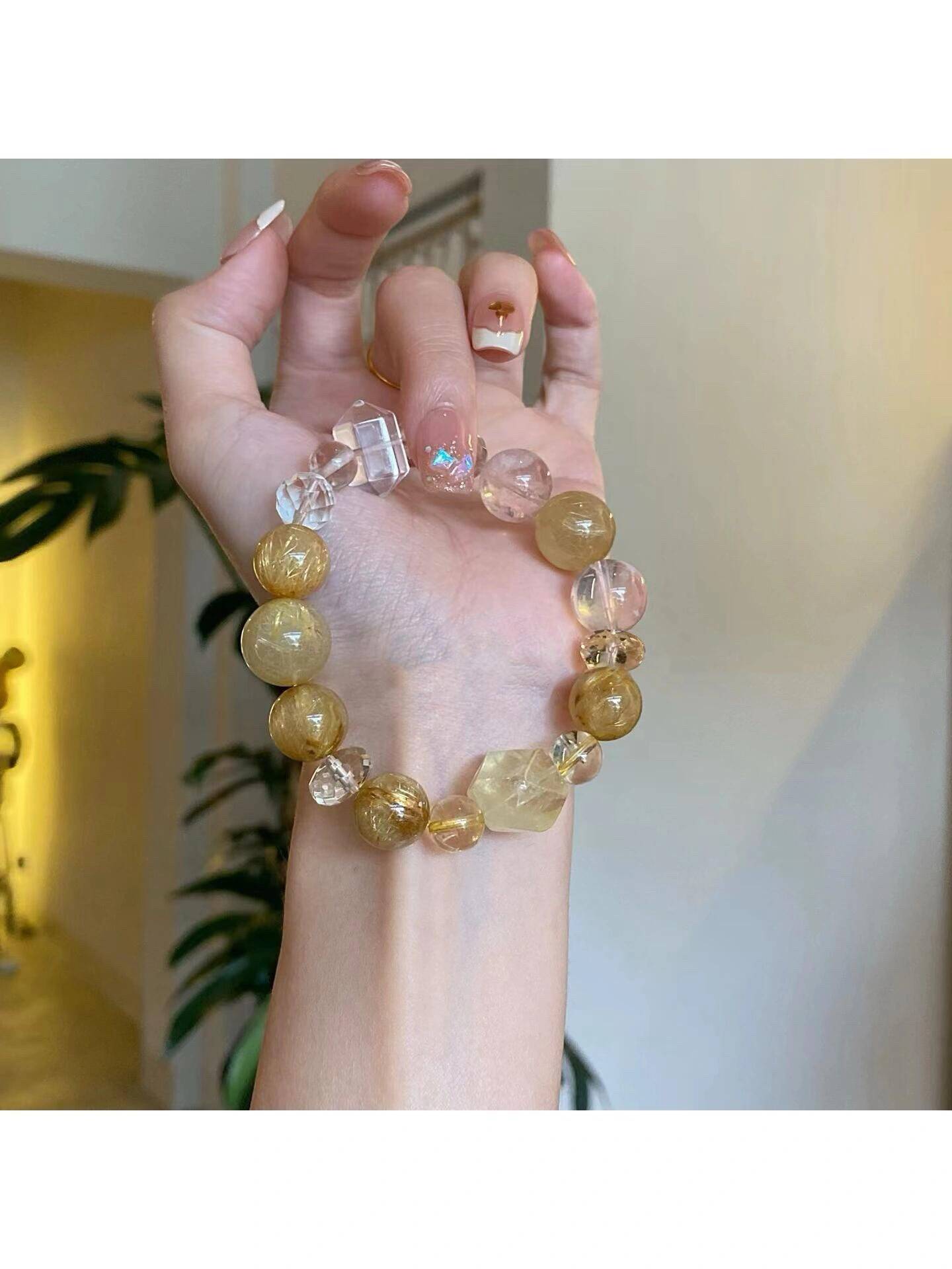 【 Crystal Design 】 Natural Golden Hairpin Double-Pointed White Crystal Bracelet: Flowing Golden River of Light