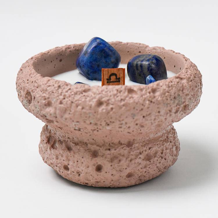 Celestial Aura: Zodiac Crystal Infused Aroma Candle