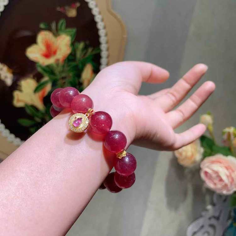 ๐ธ ใ Natural strawberry Crystal Bracelet ใ -- Sweet love ยท Attracting wealth and Good fortune ๐ธ
