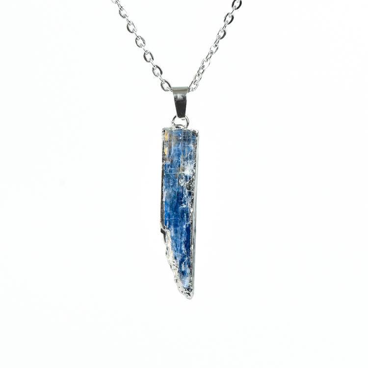 "Sleeping Starry Sky and Flowing Moonlight: The Gilded Awakening of a Blue Crystal Rough Stone"