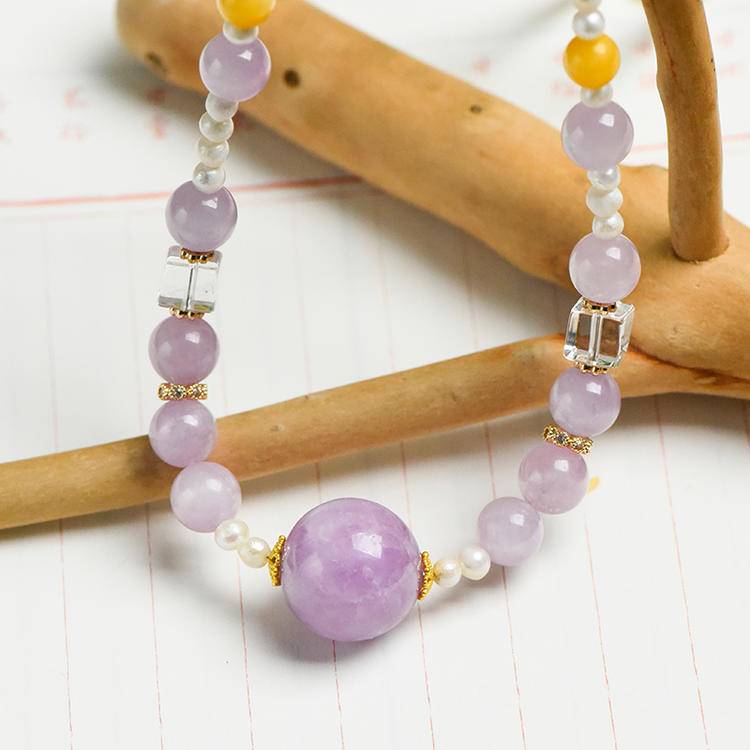 "Light Dome Spirit Key" Purple Lithium Light Spiritual Matrix Collarbone Chain: When moonlight turns into a spiritual energy conduit, it awakens the sleeping Star Dome map