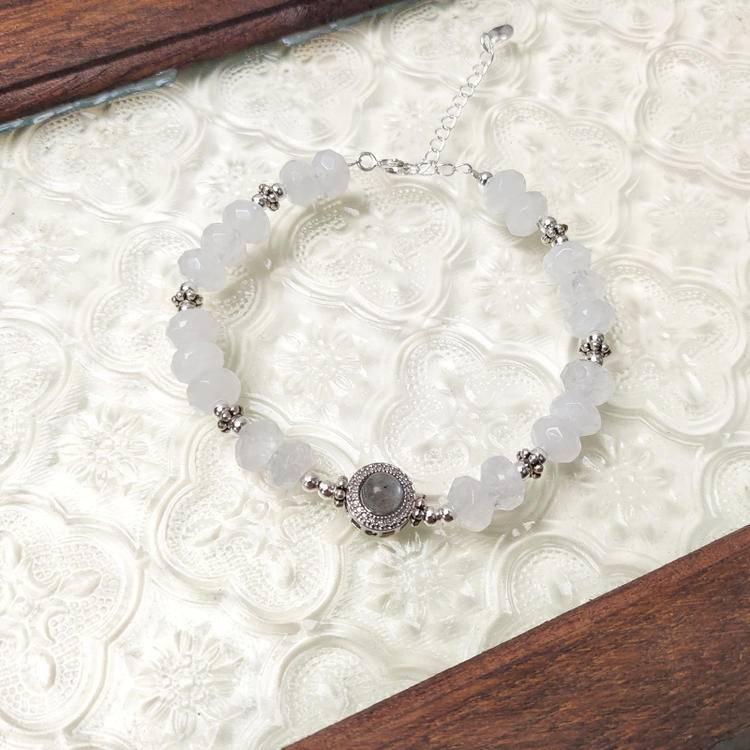 ✨ Pure Realm · Energy Flow ✨ White Ghost beaded Faceted Bracelet · Dancing with Grey Moonlight