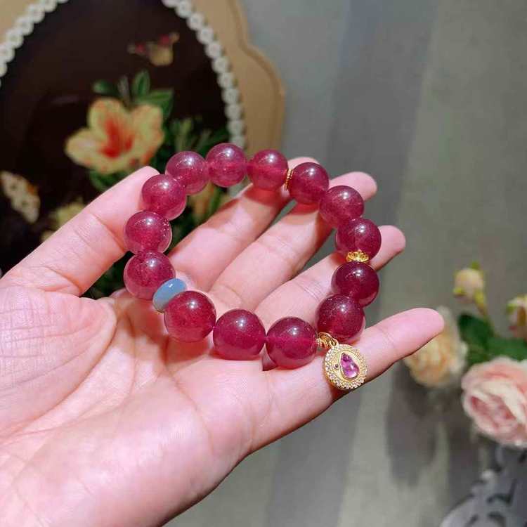๐ธ ใ Natural strawberry Crystal Bracelet ใ -- Sweet love ยท Attracting wealth and Good fortune ๐ธ