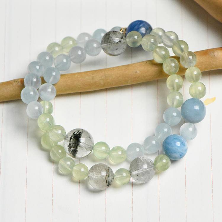 🌊🌿 The five elements water and wood shine together · Wisdom and wealth twin . Aquamarine Green Ghost Blue Crystal Double Loop bracelet