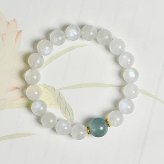 "The moon rises from the sea" design bracelet: Moonstone star River Chain · aquamarine Moon bead