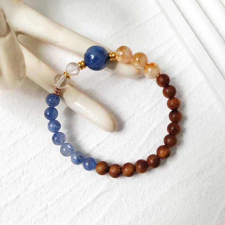 🌿✨ [Blue crystal Agarwood Bracelet] -- Spiritual Charm and Serene cultivation ✨🌿
