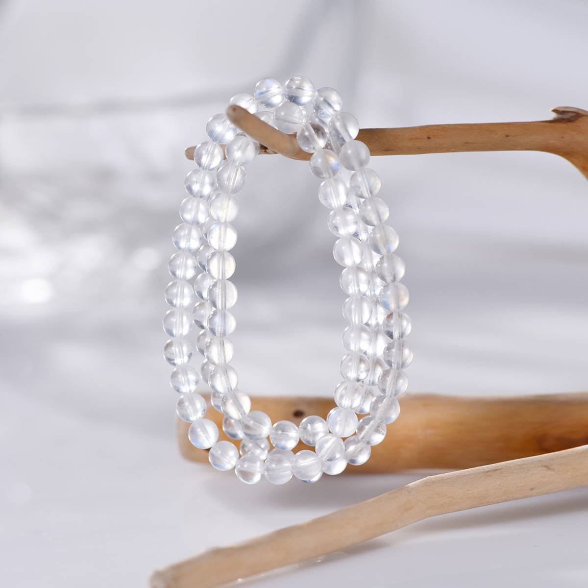 "Moonlight Cocoon" White Moonlight Three-Ring Plain bracelet: 6mm+ Cream halo · Unadorned wrapping